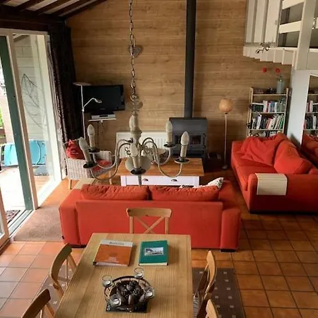 With View Near Coo Casa de Férias *