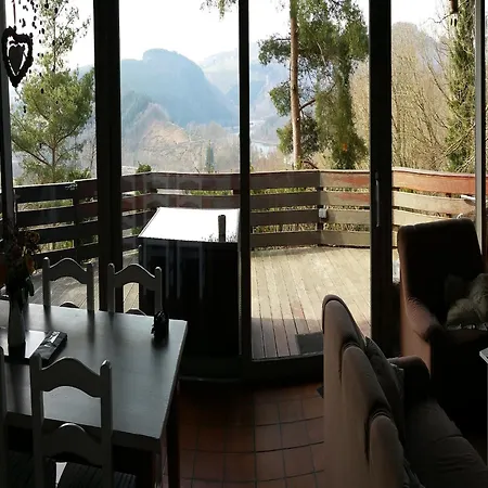 With View Near Coo 別荘 スタヴロ