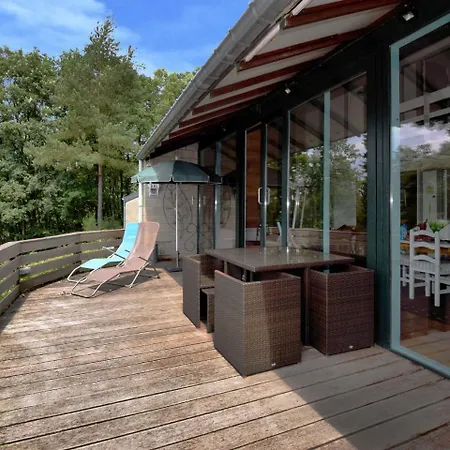 Modern In With Terrace Feriehus