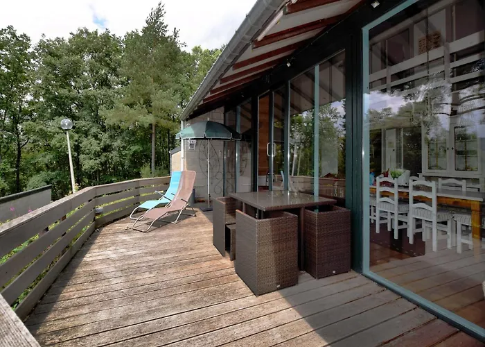 With View Near Coo بيت للعطل